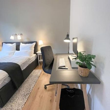 Modern Cozy Apt. -With 2 Tv, Netflix And Work Desk Essen Exteriér fotografie