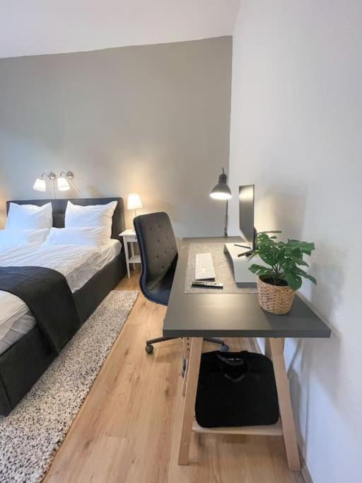 Modern Cozy Apt. -With 2 Tv, Netflix And Work Desk Essen Exteriér fotografie