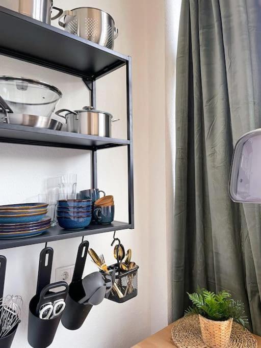 Modern Cozy Apt. -With 2 Tv, Netflix And Work Desk Essen Exteriér fotografie